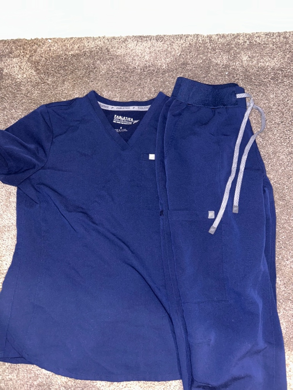 Fabletics scrubs navy set top and bottoms